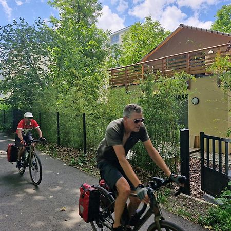 Gite-Appart Com' "Des Cimes Et Jardin" Illkirch-Graffenstaden Esterno foto