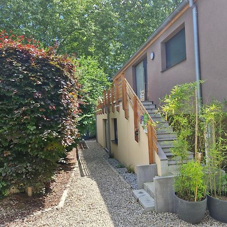 Gite-Appart Com' "Des Cimes Et Jardin" Illkirch-Graffenstaden Esterno foto